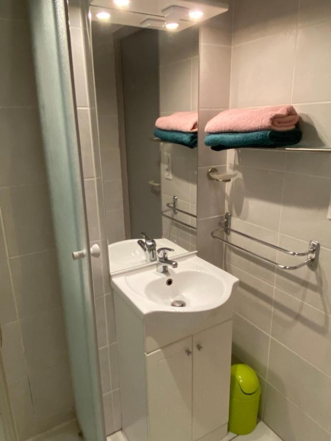 Studio Centre Ville Avec Ascenseur 3Min Des Thermes Aix-les-Bains Eksteriør bilde